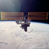 Orosz javaslatok: Három helyett két fő az ISS-en, NEM a női űrhajósokra