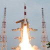 Indiai rakéta tíz műholddal